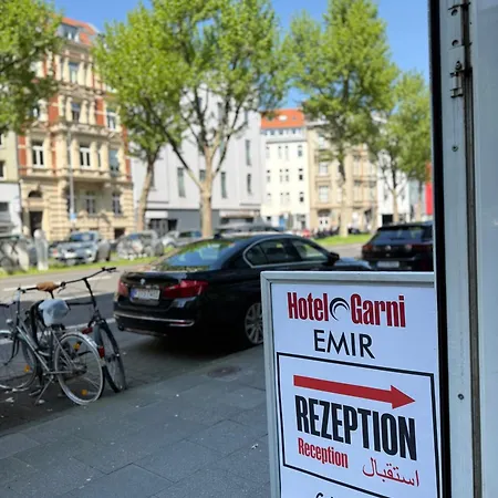 Garni Emir 3*