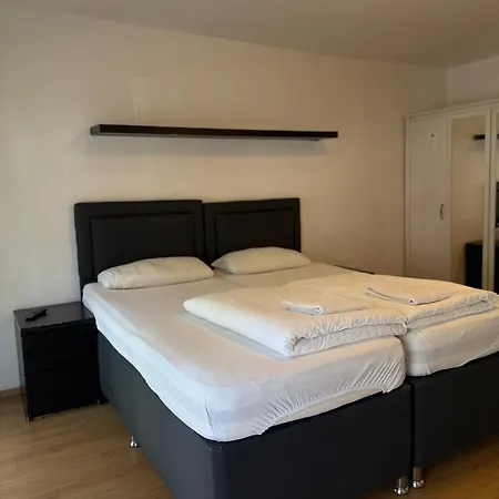 Pensjonat Garni Emir Kolonia