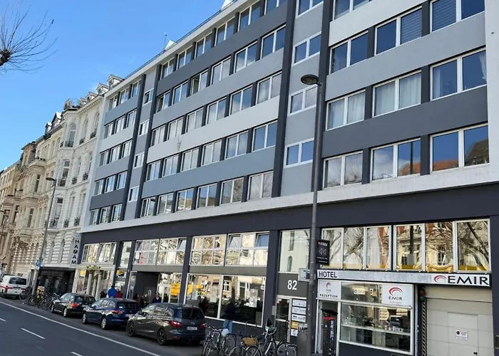 加尼埃米尔酒店 招待所