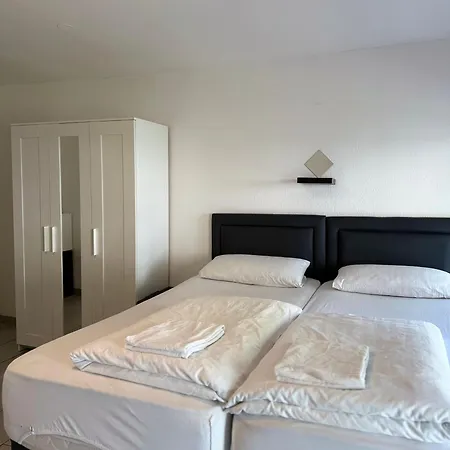 Pensionat Garni Emir 3*