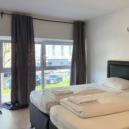 Garni Emir 3* Köln