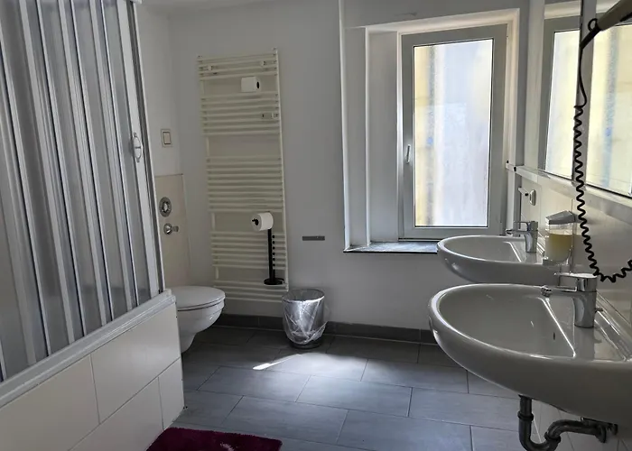 Vendégház Garni Emir