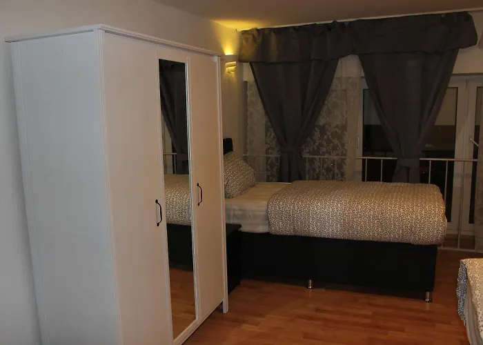 Pensionat Garni Emir 3*